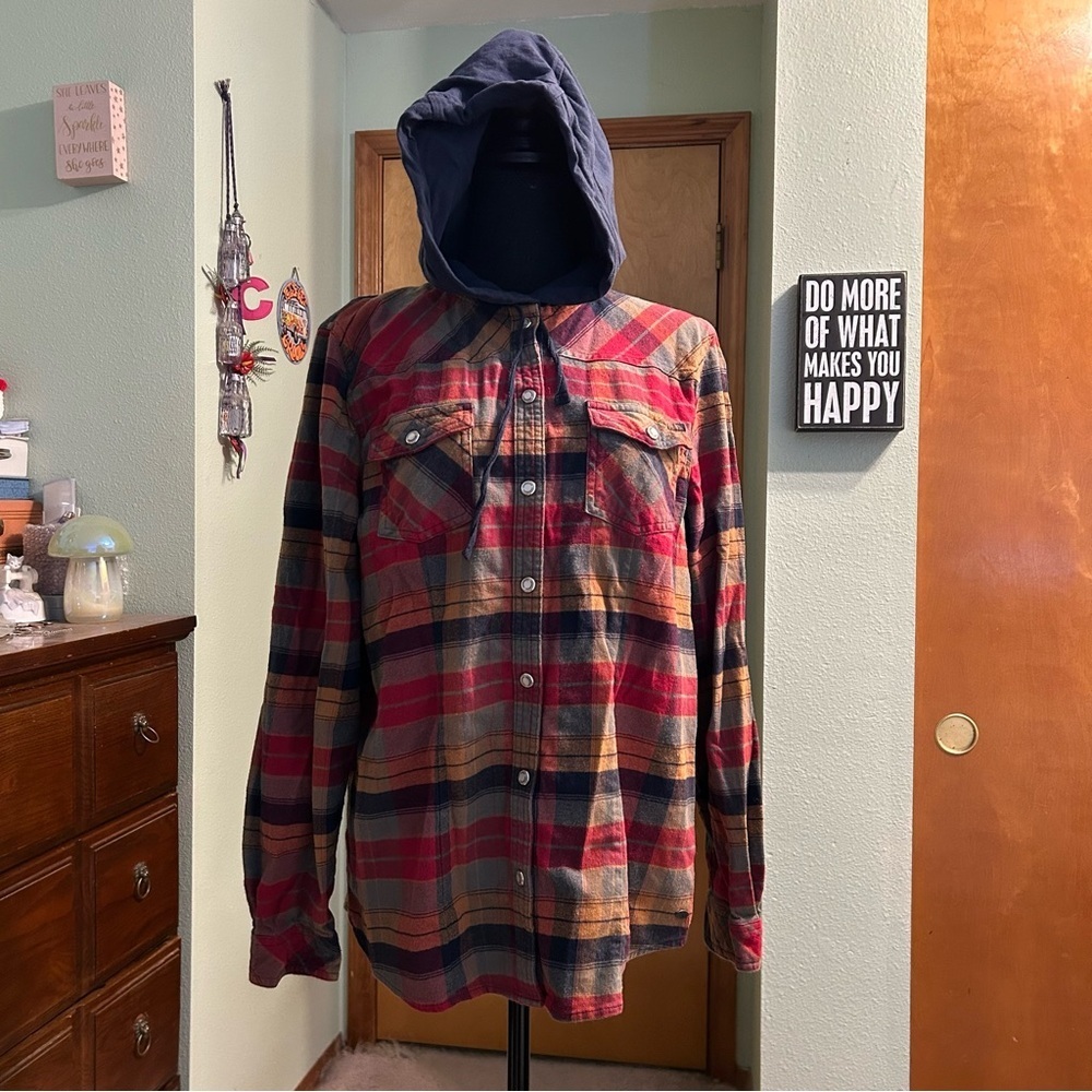Legendary Whitetails Lumber Jane red yellow plaid hooded flannel shacket size L